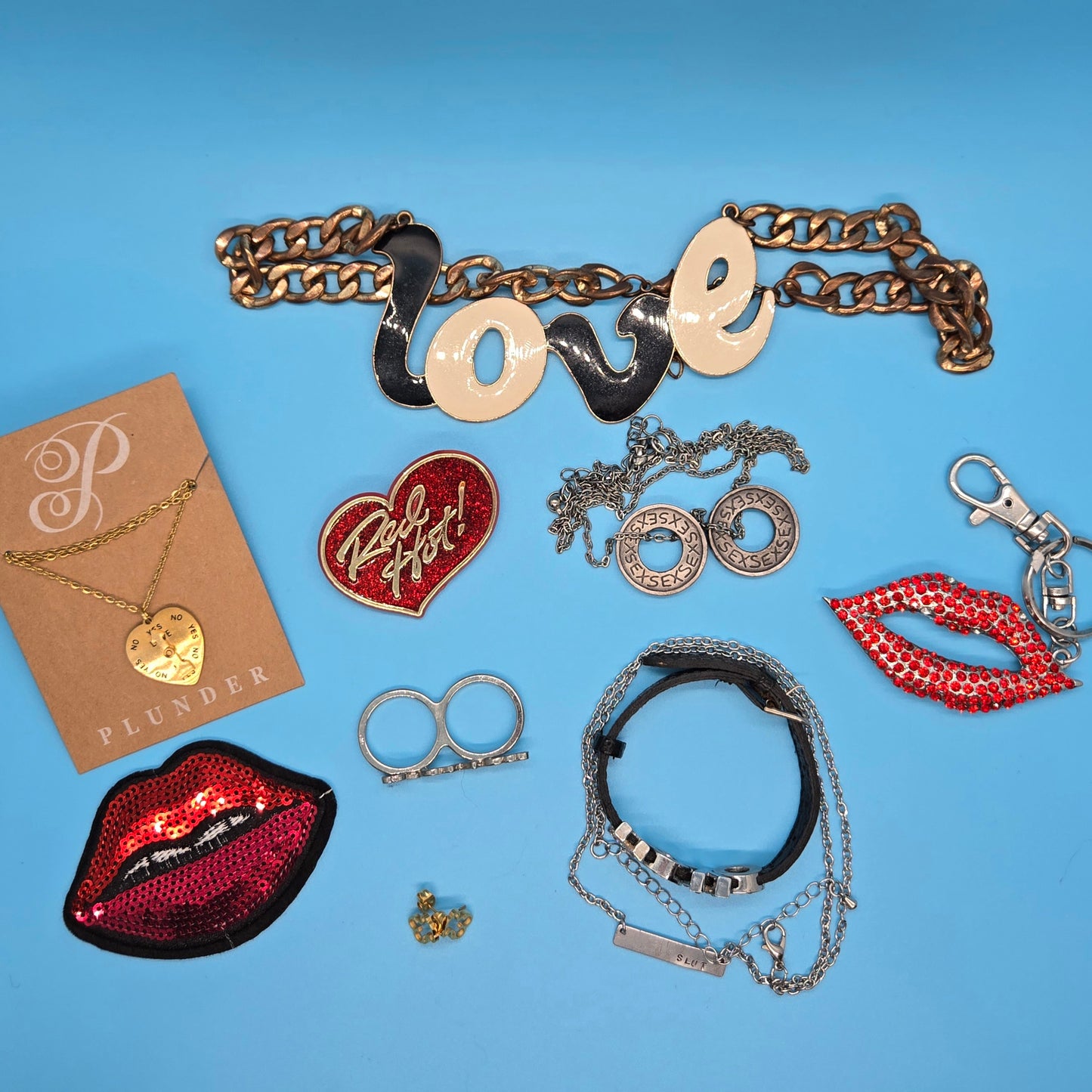 "Smokin' Hot Romance" Themed Accessories Pouch